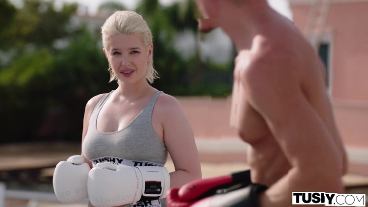 Boxing Beauty Eliz Has Intense Anal With Trainer - Eliz Benson_main_thumbnail