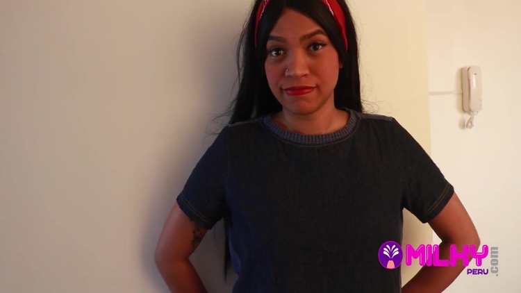 Venezuelan Lost Her Job And I Offer To Clean My Cock, Squirt From The Delivery Petite_main_thumbnail