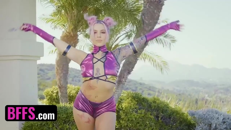 Mortal Kumbat Parody By Feat. Kylie, Lulu & Luna Legend_main_thumbnail