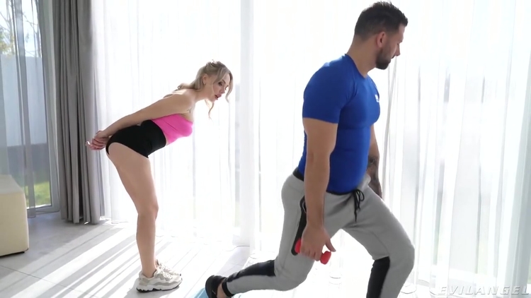 Angie Lynx Deep - Throated, Gaping Milf - Angie Lynx_main_thumbnail