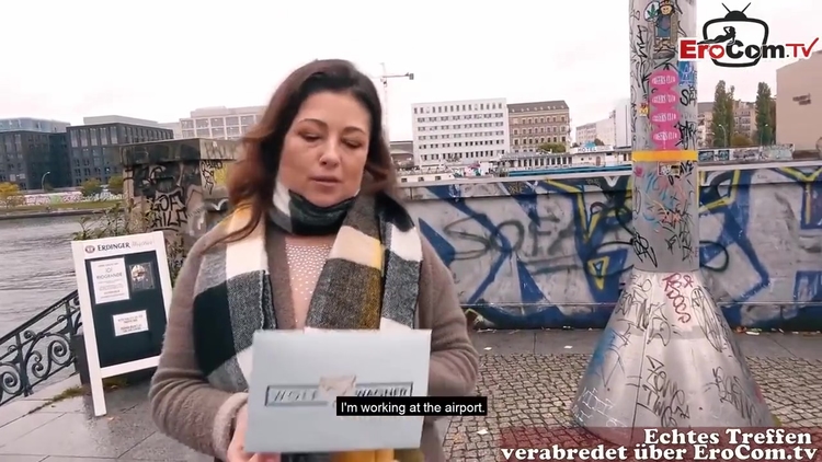 Mature Woman Meets Hung Fucker For Intercourse_main_thumbnail