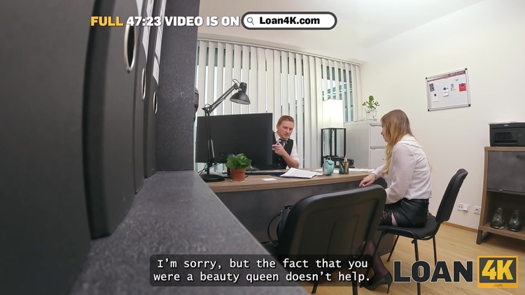 Blonde Maya With Big Tits Is Fucking A Bank Worker On The Office Chair While His Colleague I_main_thumbnail