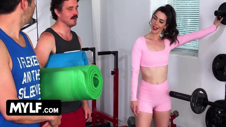 She Went To The Gym For Gains But Left With A Two Facials?! 17 Min_main_thumbnail