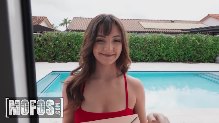 Rocket Is Tired Of Fighting With His Girlfriend & Decides To Fuck Delivery Girl Serena Hill_main_thumbnail