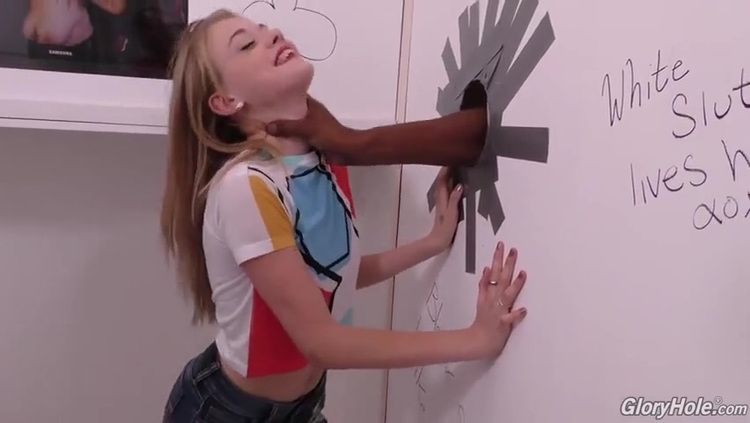 Hannah Hays - Interracial 26_main_thumbnail