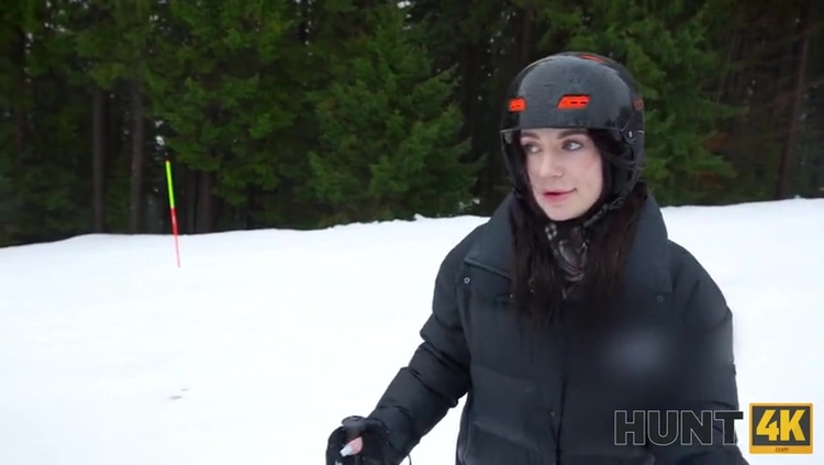 Emma Evans_main_thumbnail