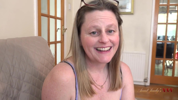 Judys Xxx - Seducing Your Busty Milf Tutor Marie (pov Blowjob)_main_thumbnail