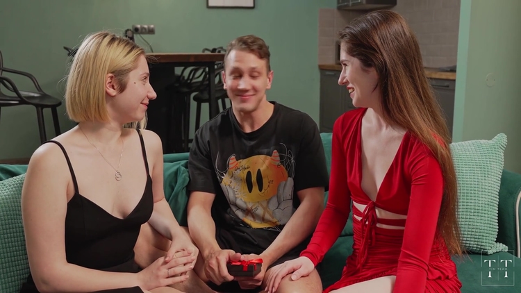 They Love Kissing Each Other With My Cum On Their Lips_main_thumbnail