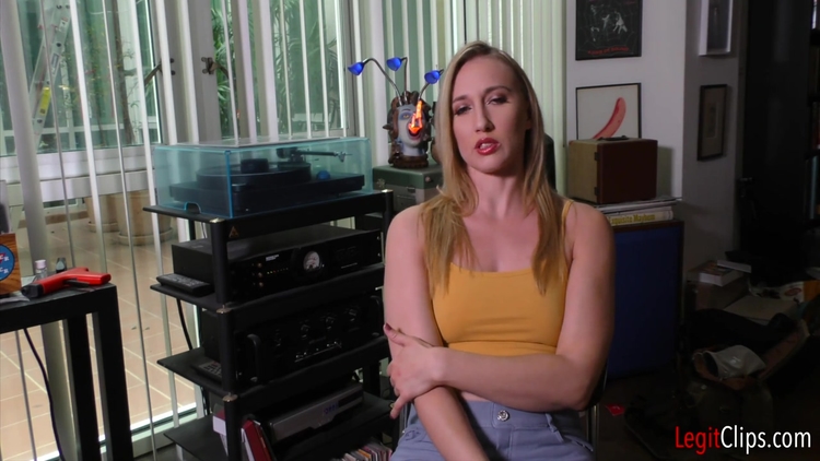 Blonde Beauty Riley Reyes Has A Semen Fetish!_main_thumbnail