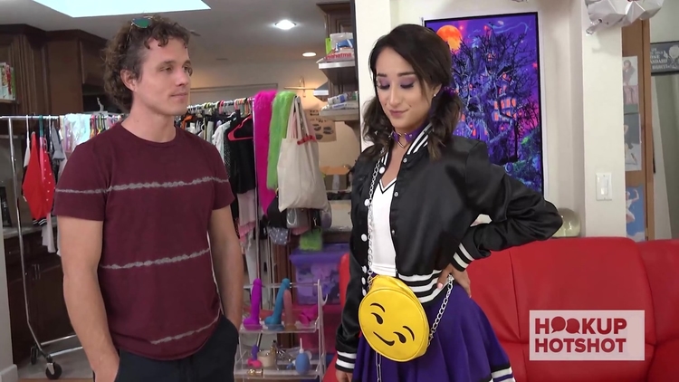 Teen 18+ Latina Isabella Nice Gets Some Backdoor Action Raw!_main_thumbnail