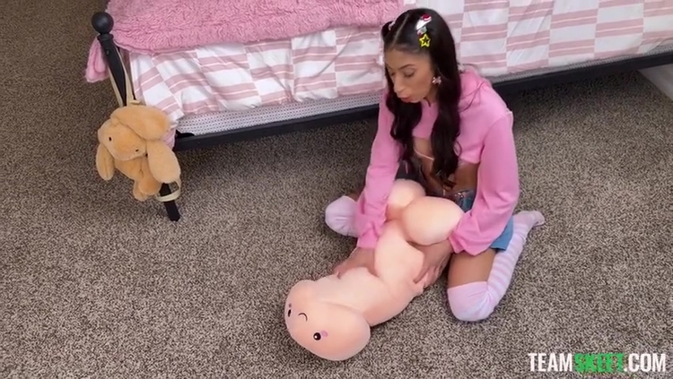 Sona Bella - Tiny Pillow Humper Finally Tries A Real Cock_main_thumbnail