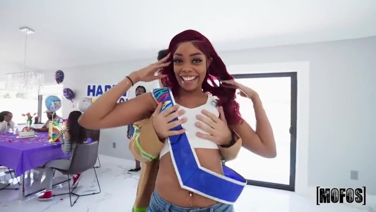 Kay Kay - Its My Birthday And Ill Suck Dick If I Want To_main_thumbnail