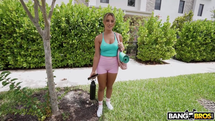 Stretching My Pussy Before Yoga - Monica Minx_main_thumbnail