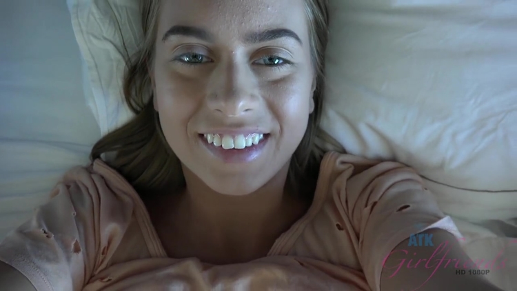 Guera De Rico Quesito Creampie_main_thumbnail