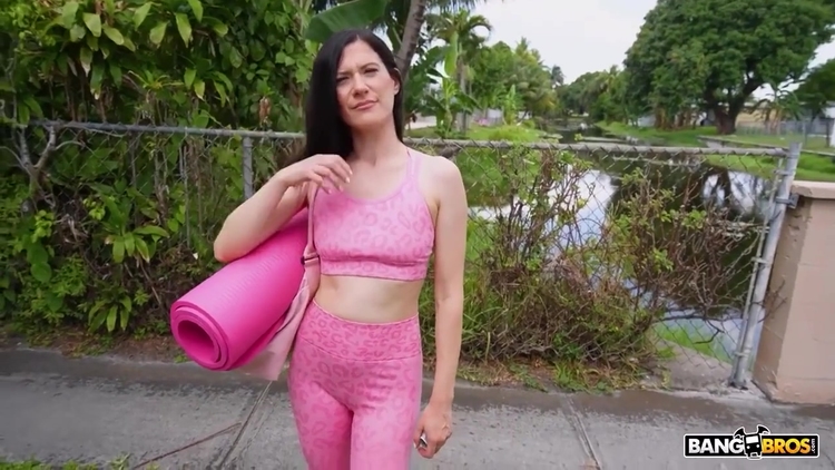 Hope Fontaine - Deep Anal Is Better Than Yoga Class_main_thumbnail