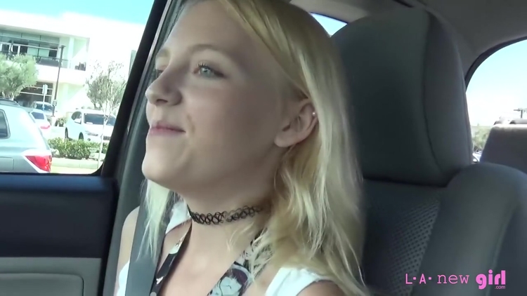 Kate Bloom Modeling Audition_main_thumbnail