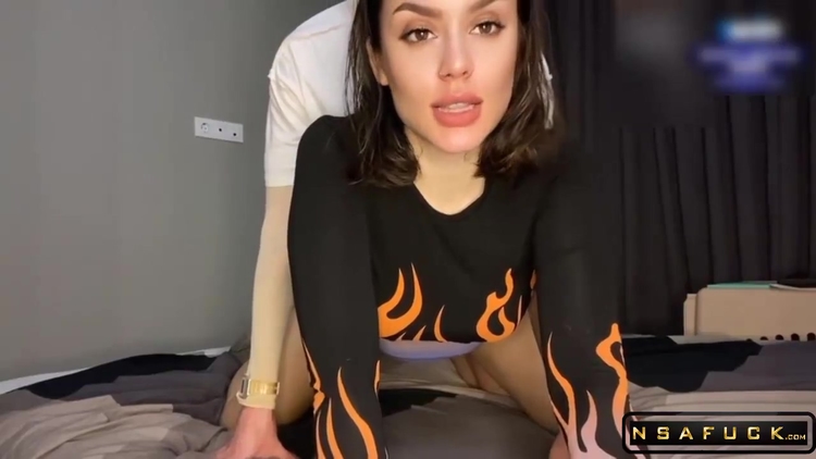 Steamy Student 18+ Gives Oral And Rides Penis_main_thumbnail