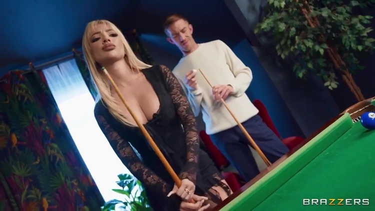 Master Breaker Gatita Veve Danny D_main_thumbnail