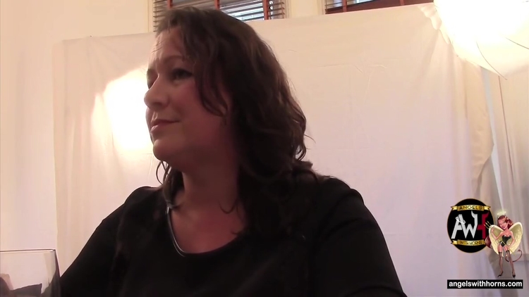 Uk Bareback Casting Couch Slut Fisted, Squirts And Gets Dp_main_thumbnail