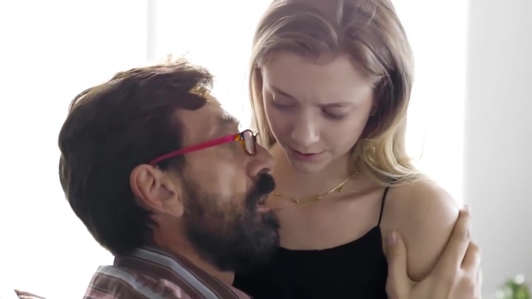 Stepmoms Not Coming Back_main_thumbnail