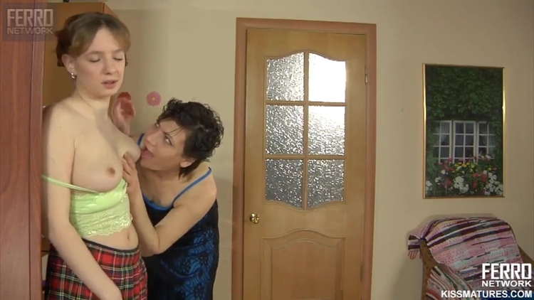 Innocent Heter Minx Licks Mature Lesbian Boobs For A First Time_main_thumbnail