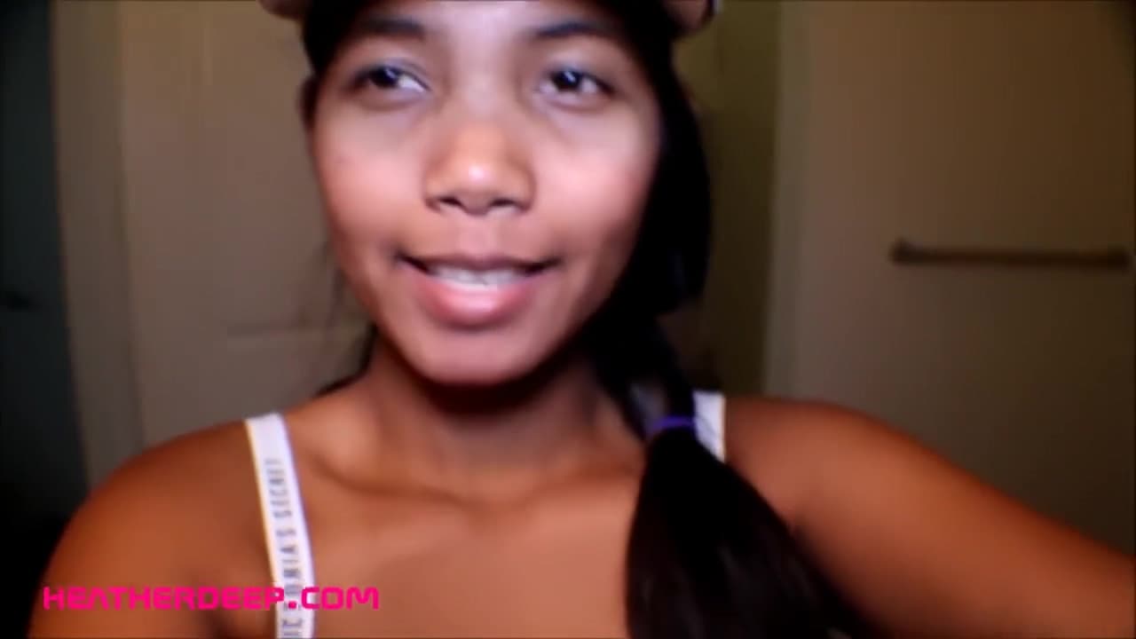 Thai 18-years-old Deep Throat Tharot Pie After See Shark Reef Aquariu_main_thumbnail