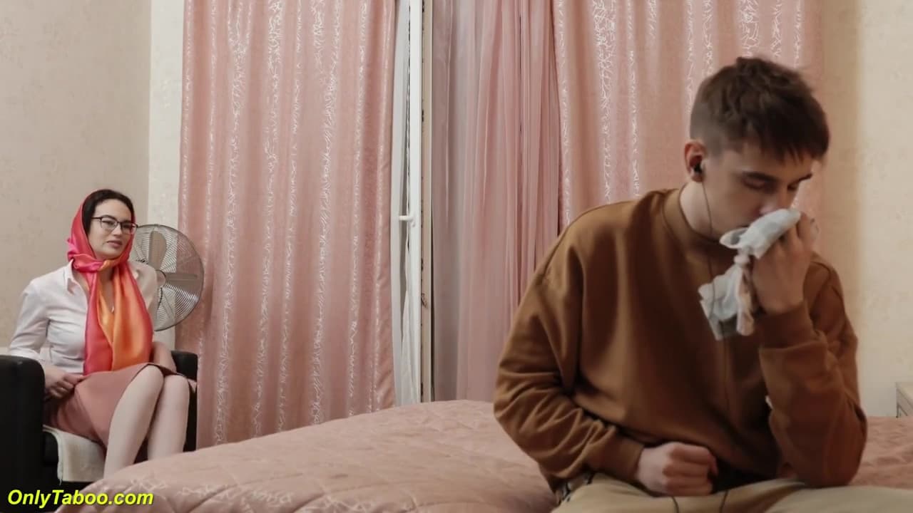 Karolina Rus - Rough Anal With Stepmom_main_thumbnail