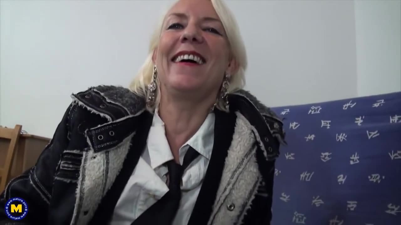 Charly Sparks - Skinny Milf Loves Fucking And Sucking Any Guy That Asks For It_main_thumbnail