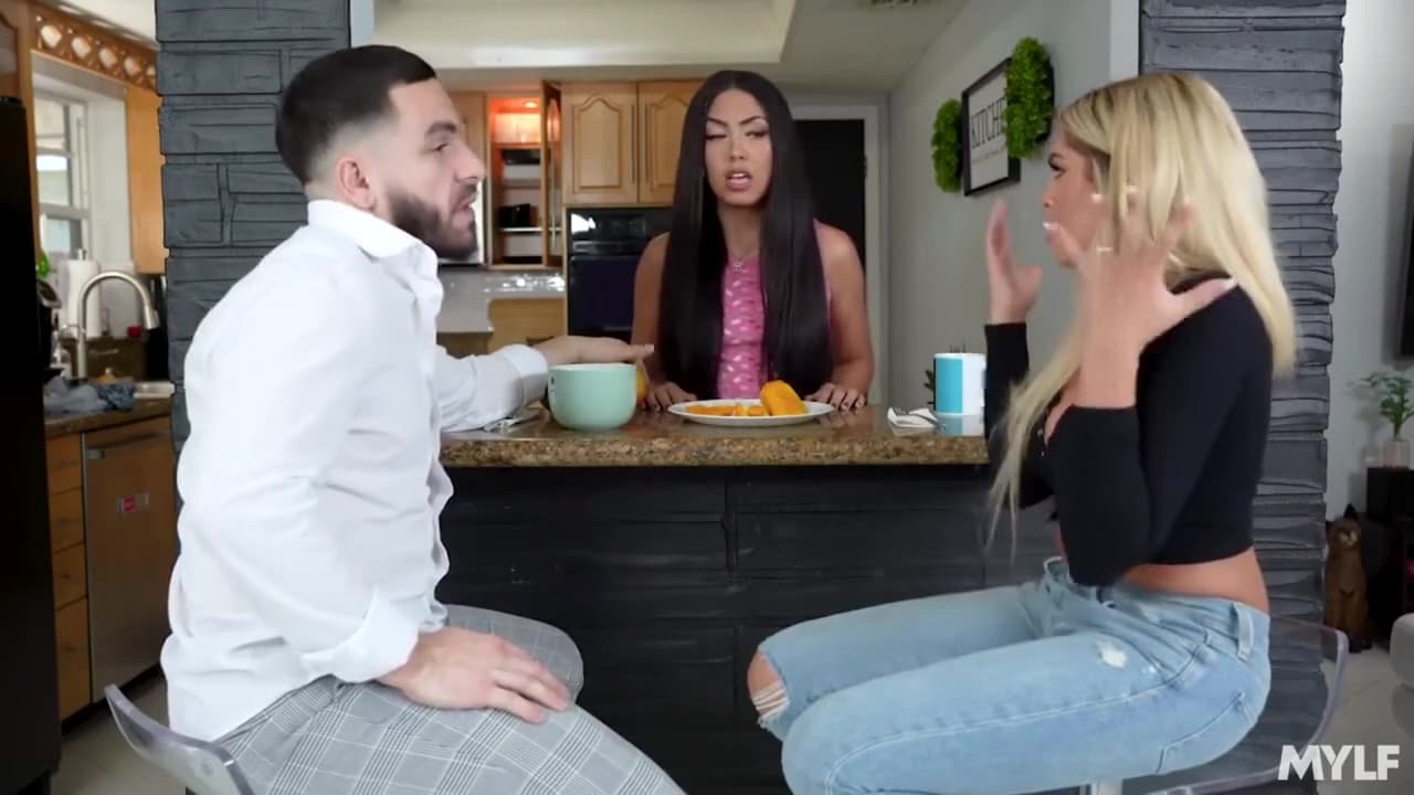 Vivianne Desilva And Bianca Bangs In I Can Do What She Cant_main_thumbnail