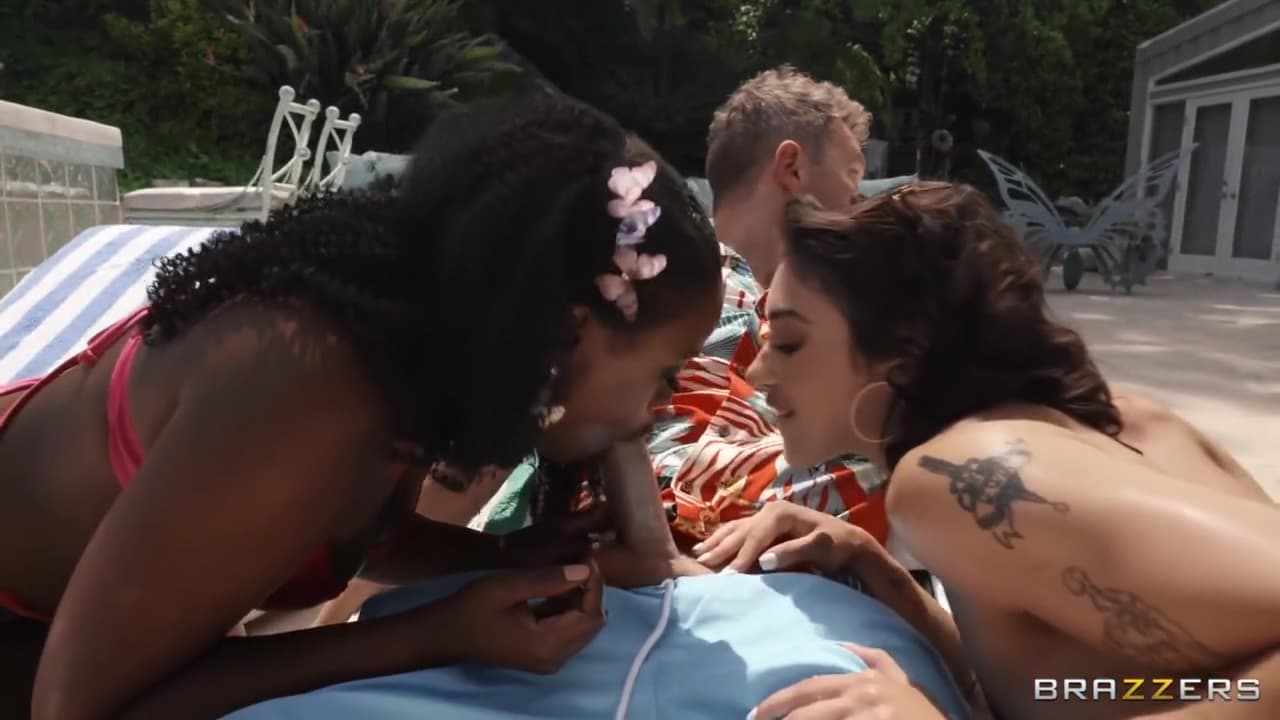 Elsie Curious Besties Raunchy Resort_main_thumbnail