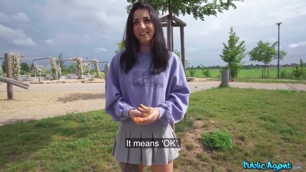 Victoria Nyx - Italian Stunner Has A Tight Pussy_main_thumbnail