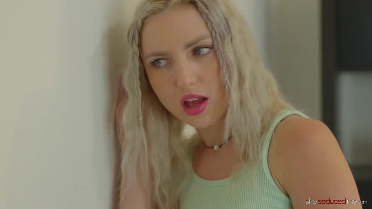 My Roommates Secret_main_thumbnail