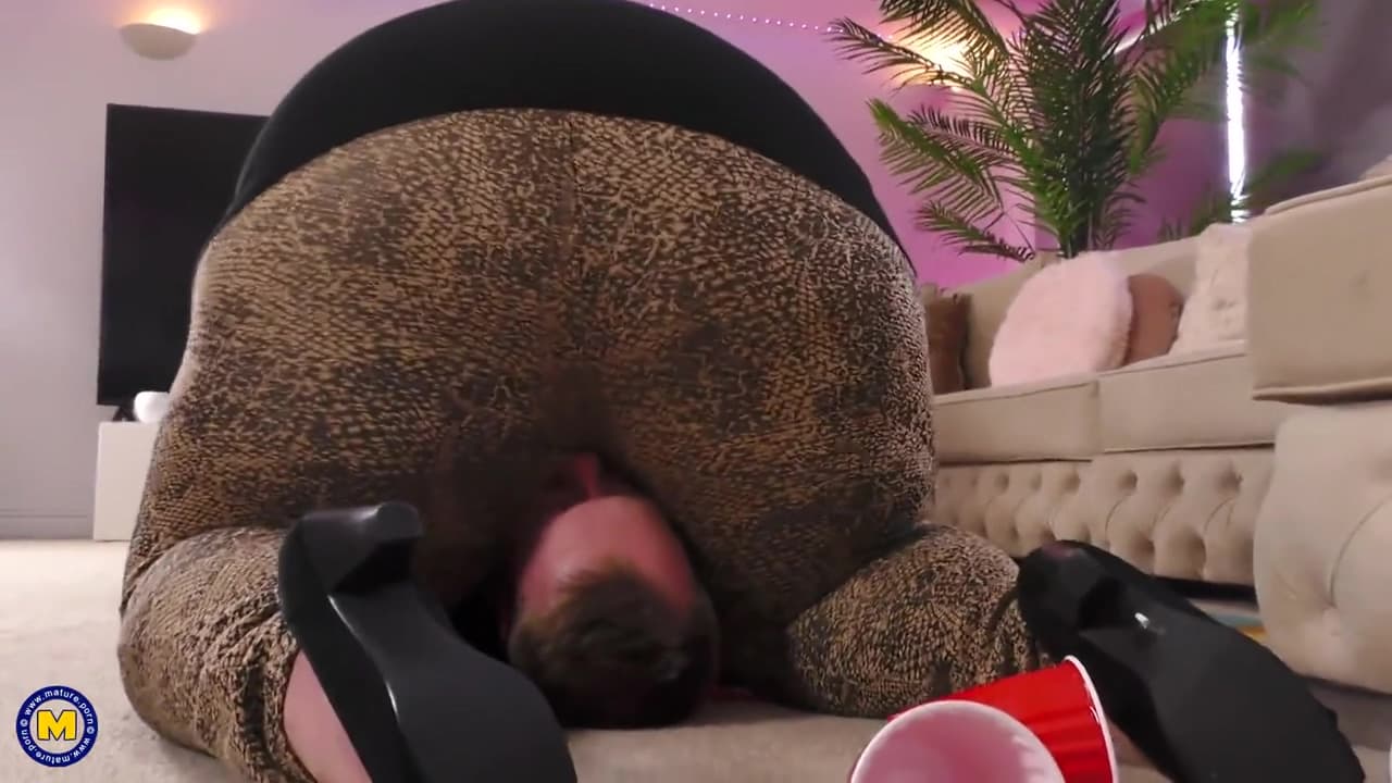 Missy Sit On My Face With Your Huge Ass And Make My Day!_main_thumbnail