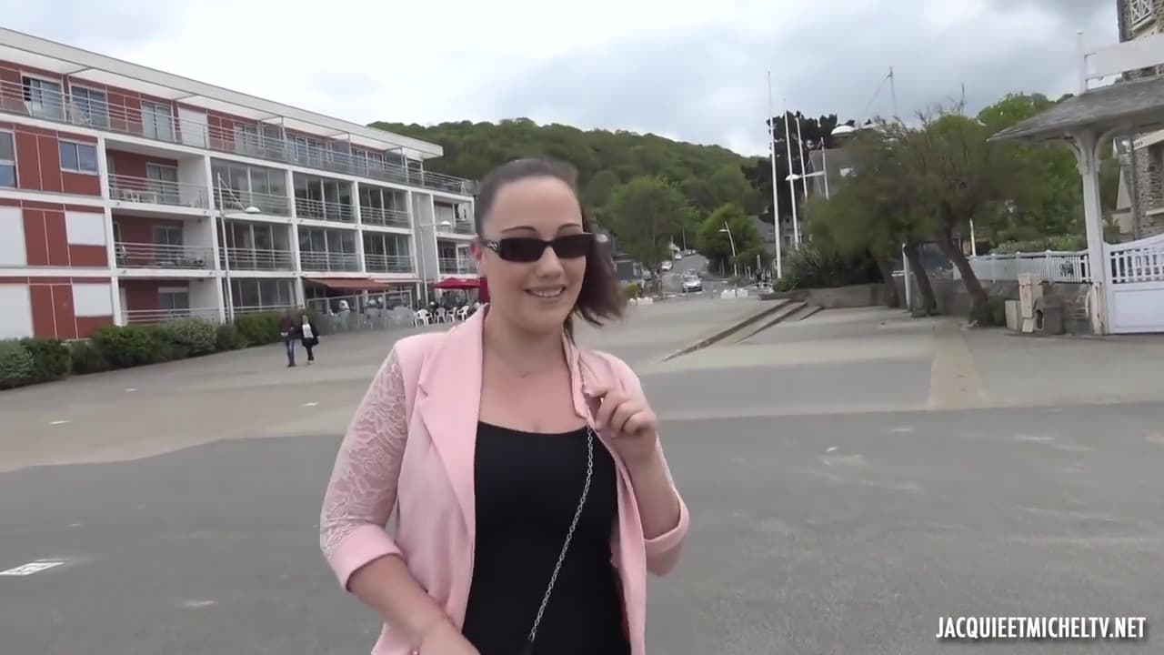 Laura 19ans Decouvre Le Sexe_main_thumbnail