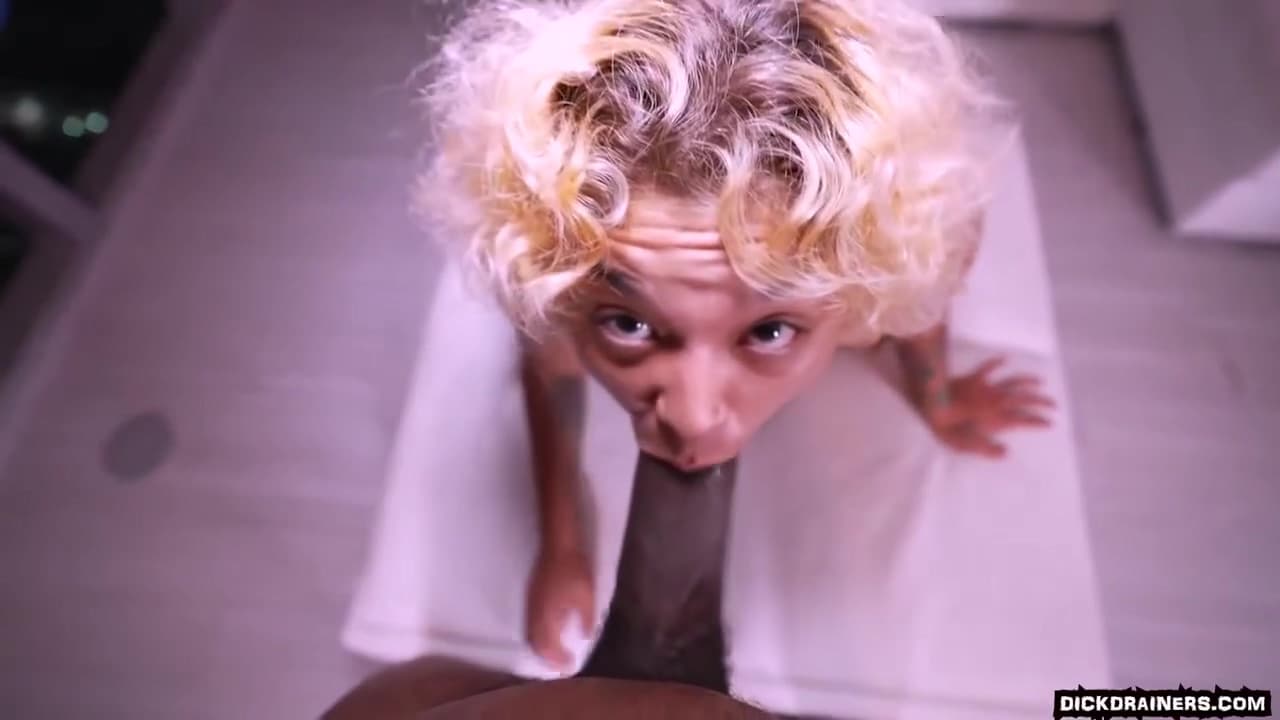 New Year But My Diq Stayin In Her Mouth! - Selena Blaze_main_thumbnail