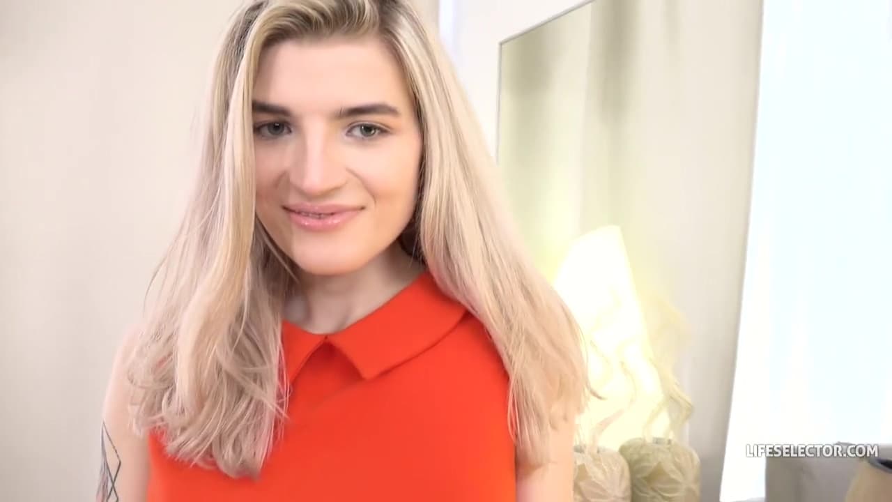 Monroe Fox Girlfriend Material_main_thumbnail