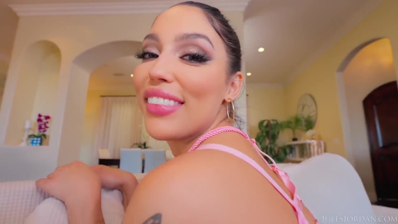 Latina Beauty Vanessa Sky Worships Lexington Steeles Bbc In_main_thumbnail