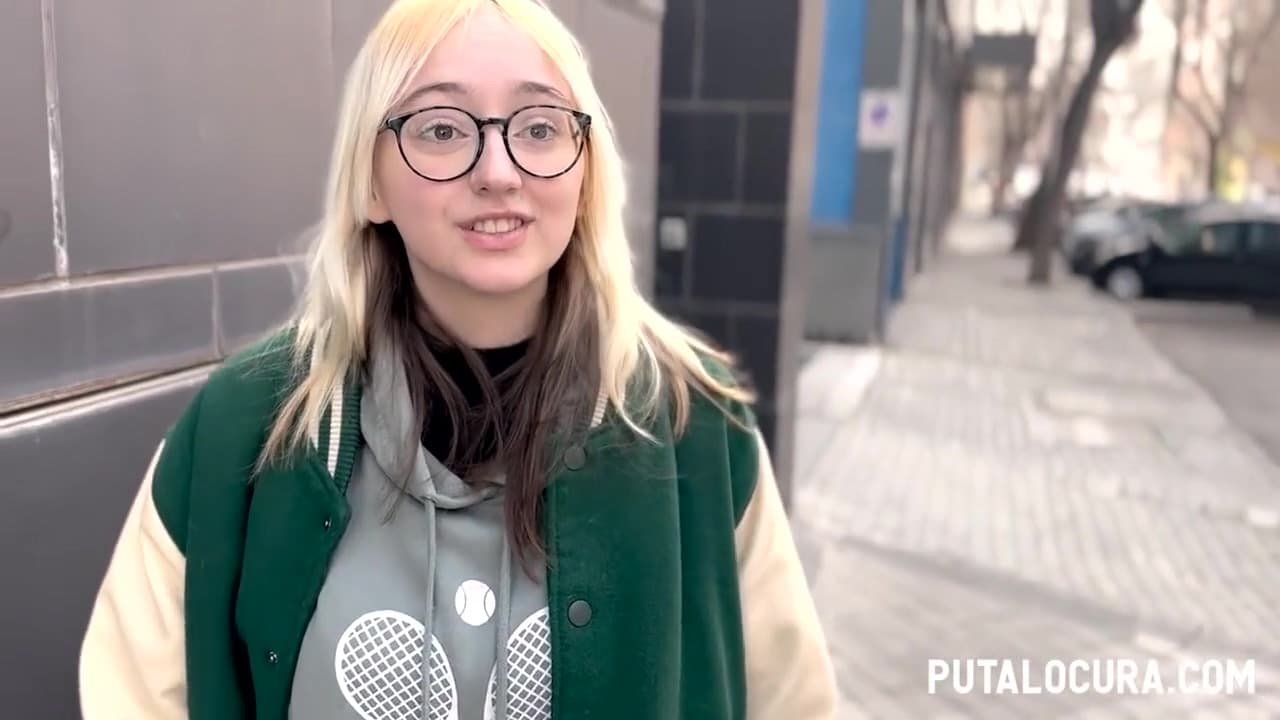 Caught Geek Blonde With Eme Jota_main_thumbnail