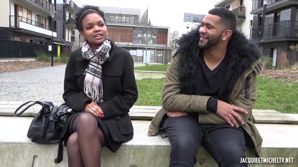 Tiny Ebony Vixen Shows Her Pussy On The Street_main_thumbnail