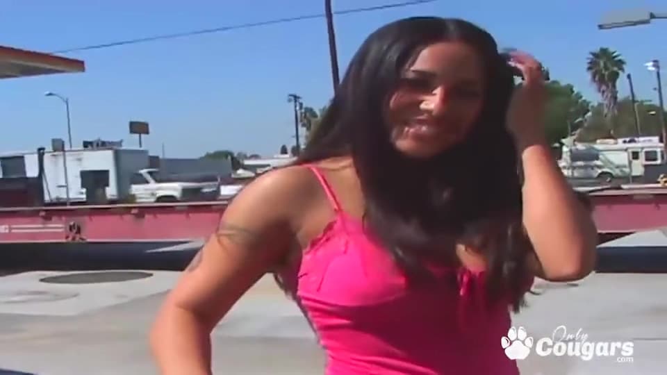 Jenaveve Jolie Gets Huge Prick In Her Tight Twat_main_thumbnail