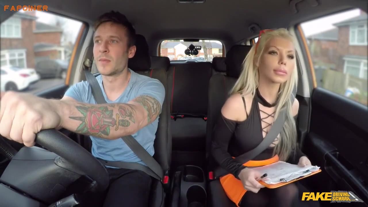 Barbie Sins - Barbie Cant Resist Tattooed Guys Charm_main_thumbnail