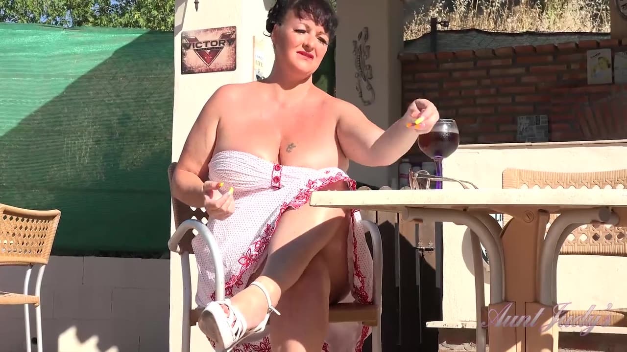 Busty British Milf Devon Breeze Gets Horny In The Hot Summer Sun_main_thumbnail