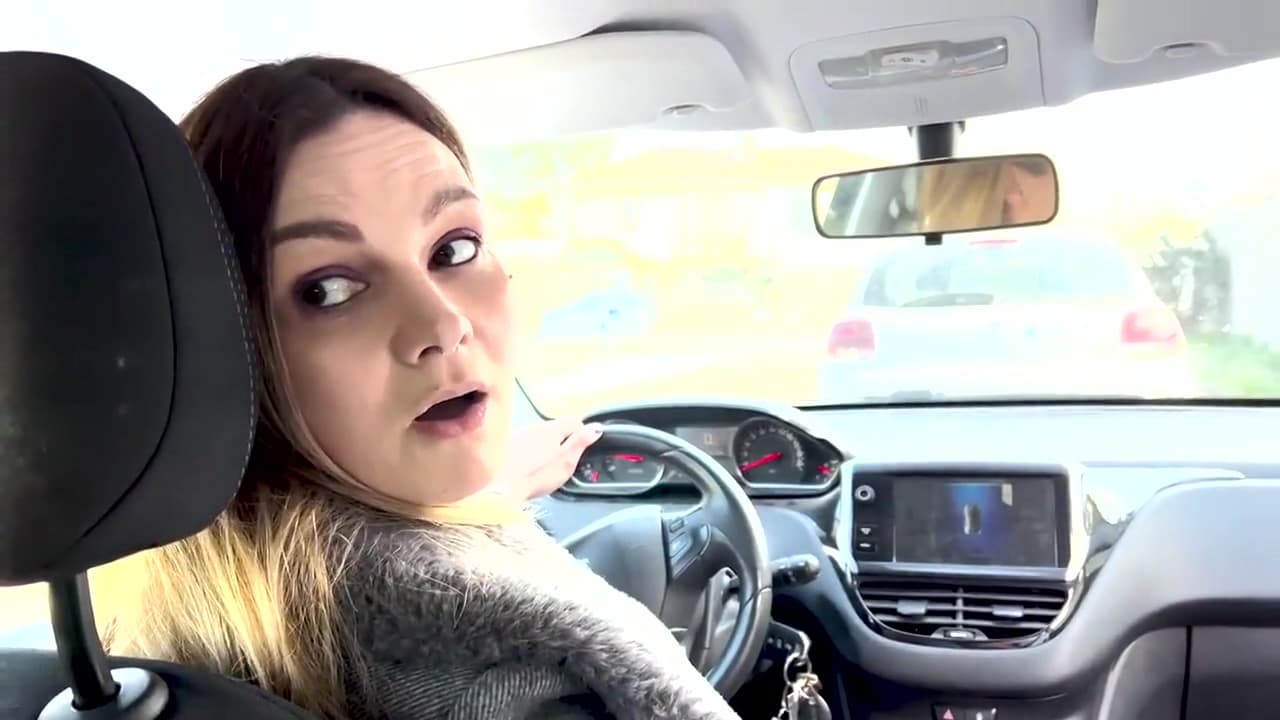 Alice Is A Very Involved student 18+_main_thumbnail