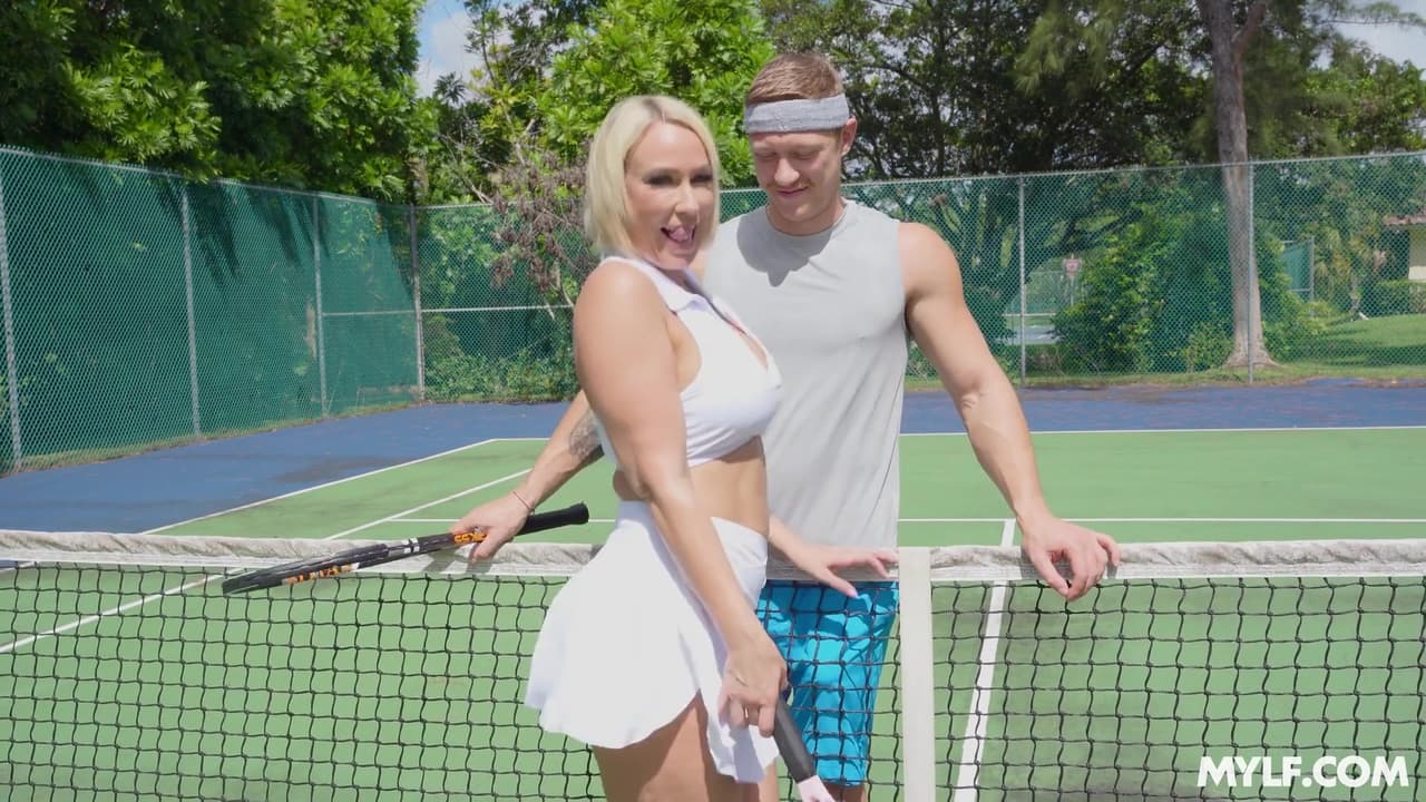 Tennis Is Not Boring With Her_main_thumbnail