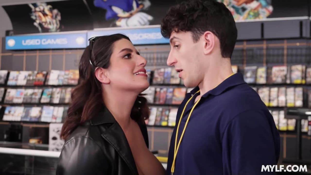 My Favorite Pornstar Entered My Store_main_thumbnail