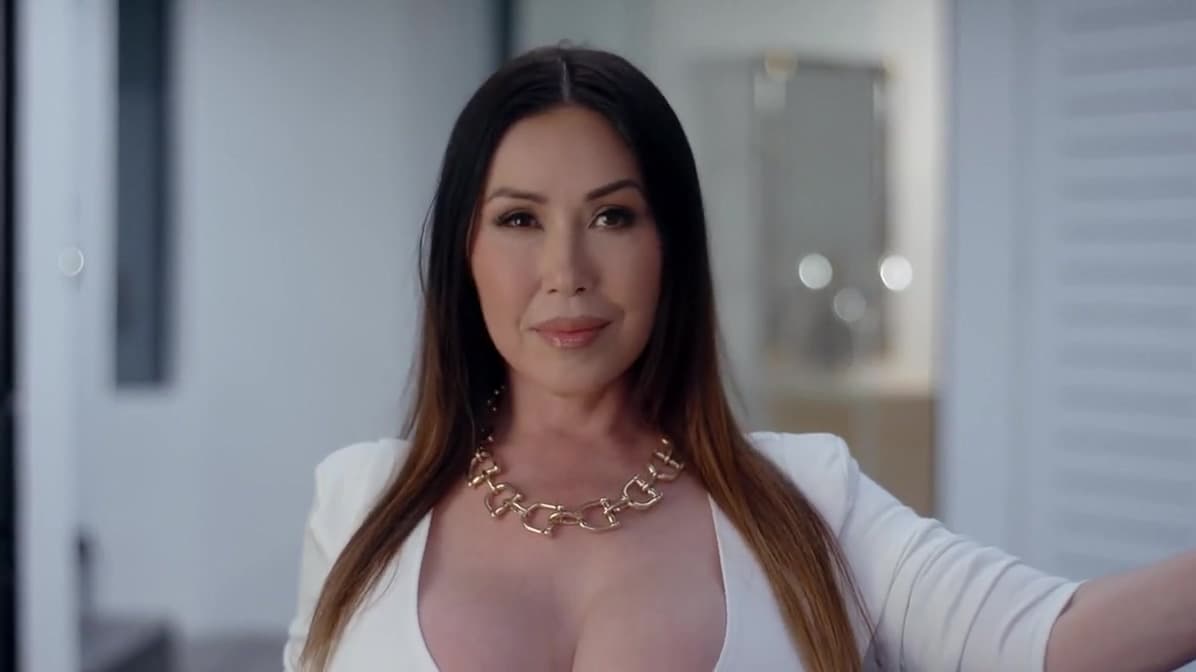 Busty Asian Girl With A Wet Hole Tries A Black Mans Dick_main_thumbnail