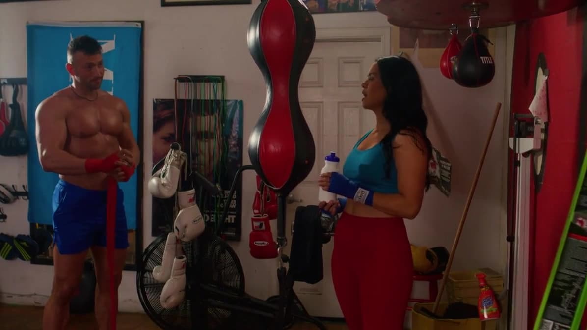 An Asian Girl With A Big Ass Sat Down On A Dick With Her Anal Hole_main_thumbnail