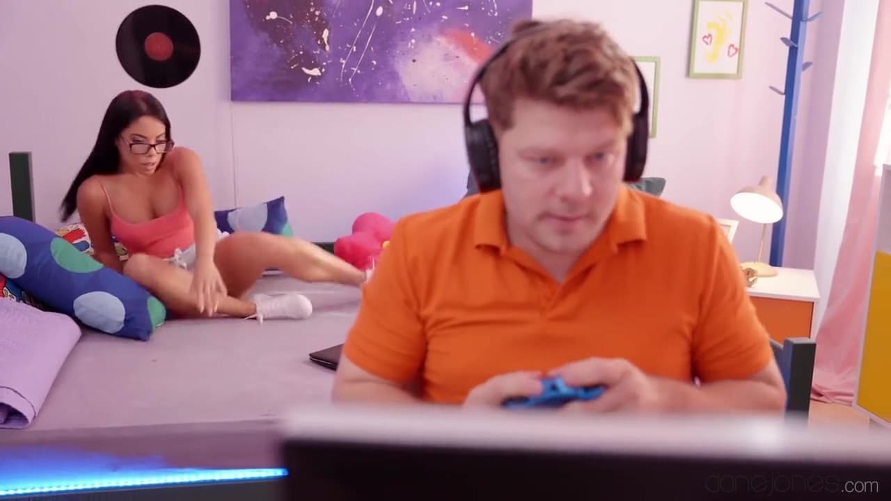 Megan Fiore - Busty Italian Babe Is Vying For Her Boyfriends Attention_main_thumbnail