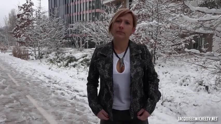 Laura (41) - Responsible For Purchasing_main_thumbnail