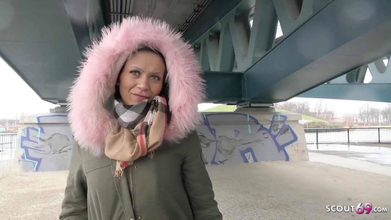 Teen 18+ Talk To Fuck In Porn At Real Street Casting In Berlin (+18)_main_thumbnail